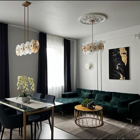 Raina Apartment Gold Jelgava Esterno foto